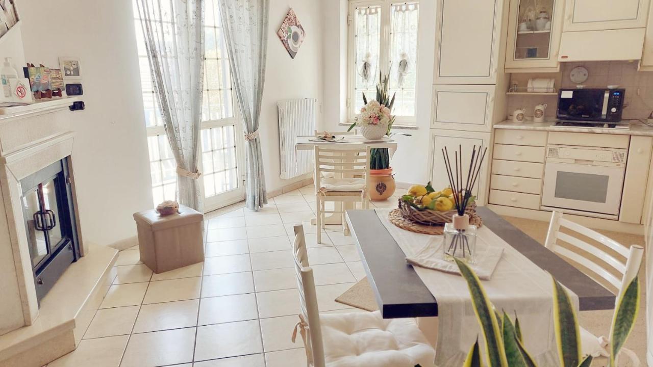 B&B Maison Blanche Πομπηία Εξωτερικό φωτογραφία