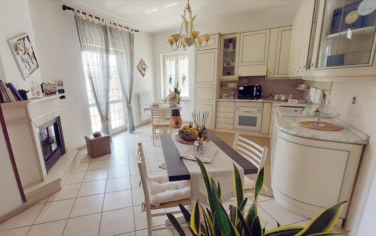 B&B Maison Blanche Πομπηία Εξωτερικό φωτογραφία